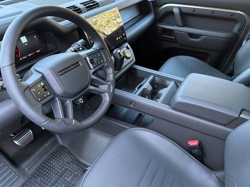 New 2026 Land Rover Defender 110 OCTA AWD/4WD image 4