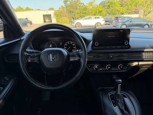 Used 2024 Honda HR-V Sport image 18