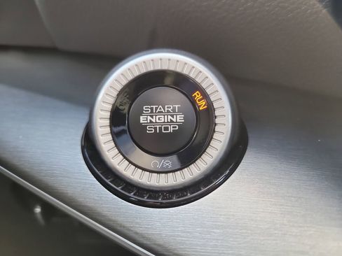 New 2026 Jeep Grand Wagoneer L Base w/ Premium Group I image 28