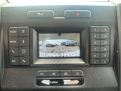 Used 2022 Ford F250 XL w/ Power Equipment Group image 12