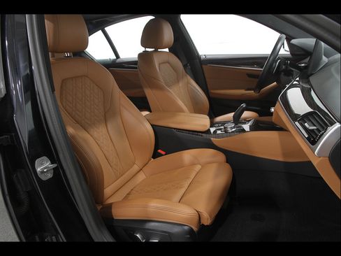 Used 2023 BMW 540i xDrive w/ M Sport Package AWD/4WD image 18