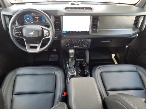 Certified 2025 Ford Bronco Badlands AWD/4WD image 19