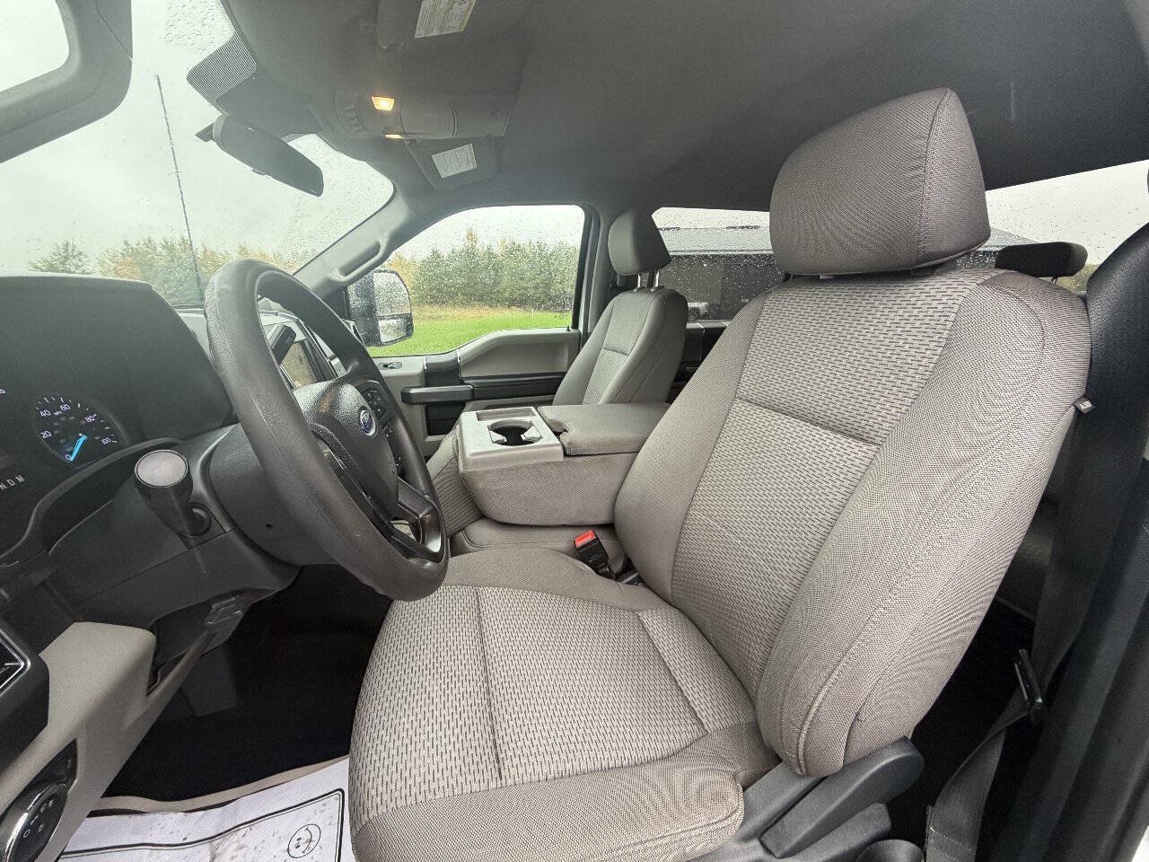 Used 2022 Ford F350 XLT w/ XLT Value Package AWD/4WD image 7