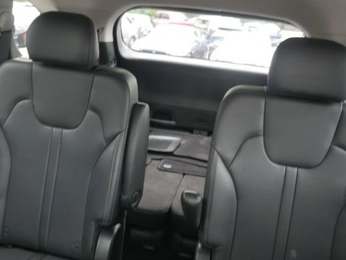 Used 2023 Kia Sorento SX AWD/4WD image 42