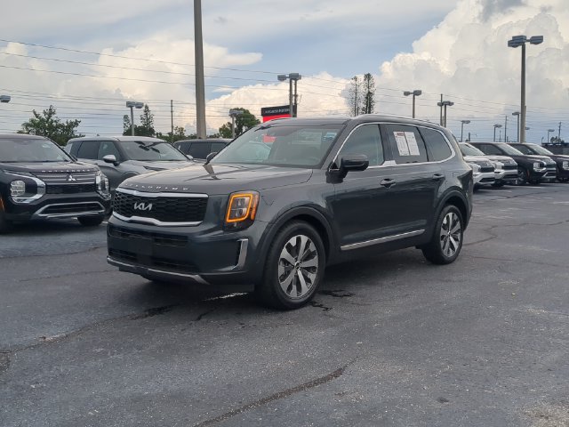 Used 2022 Kia Telluride EX w/ EX Premium Package FWD image 1