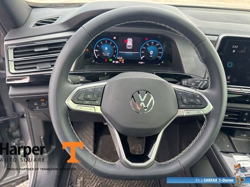 Used 2024 Volkswagen Atlas Cross Sport SE w/ Panoramic Sunroof Package image 18