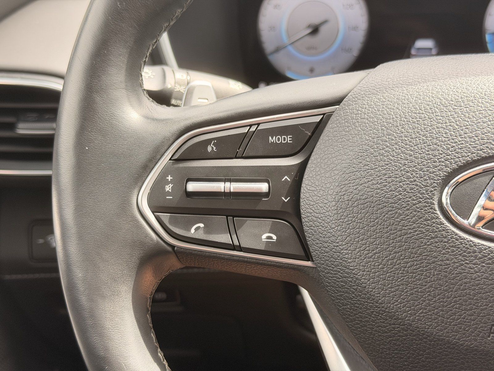 Used 2022 Hyundai Santa Fe Limited w/ Cargo Package FWD image 19