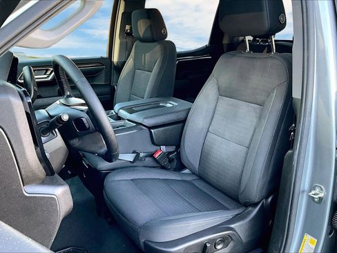 Used 2023 Chevrolet Silverado 1500 RST image 14