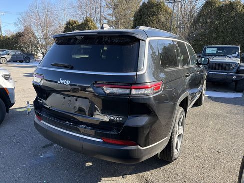 New 2026 Jeep Grand Cherokee L Limited w/ Luxury Tech Group II AWD/4WD image 7