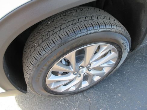 Certified 2026 Buick Enclave Preferred FWD image 14