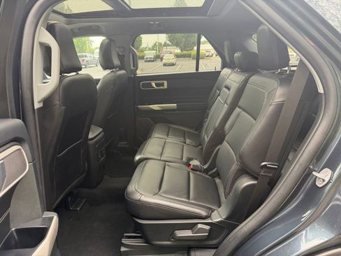 Certified 2023 Ford Explorer XLT w/ Equipment Group 202A AWD/4WD image 19