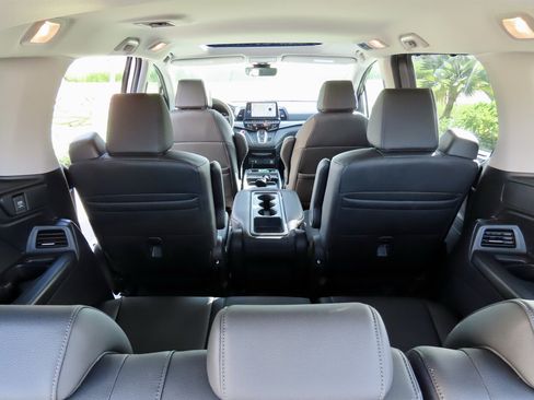 Used 2026 Honda Odyssey EX-L image 13