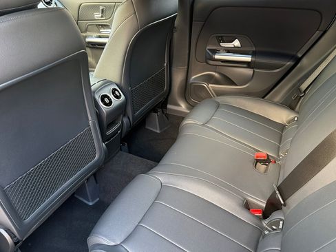 New 2026 Mercedes-Benz GLA 250 image 11