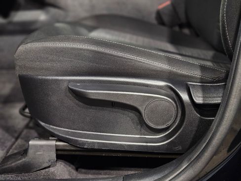 Used 2024 Kia Sorento LX image 22