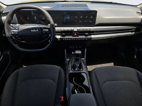 Used 2025 Kia K4 FWD image 10