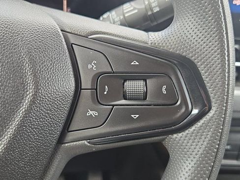 Used 2025 Chevrolet TrailBlazer LT AWD/4WD image 21