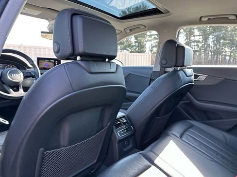 Used 2018 Audi A4 2.0T Premium image 22