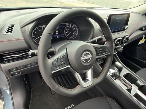 New 2025 Nissan Sentra SR image 31