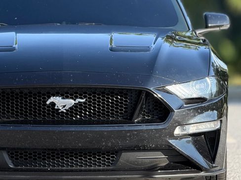 Used 2018 Ford Mustang GT Premium w/ Safe & Smart Package RWD image 15