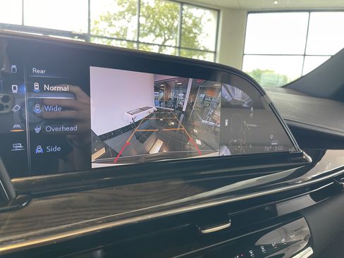 Certified 2024 Cadillac Escalade ESV Premium Luxury AWD/4WD image 26