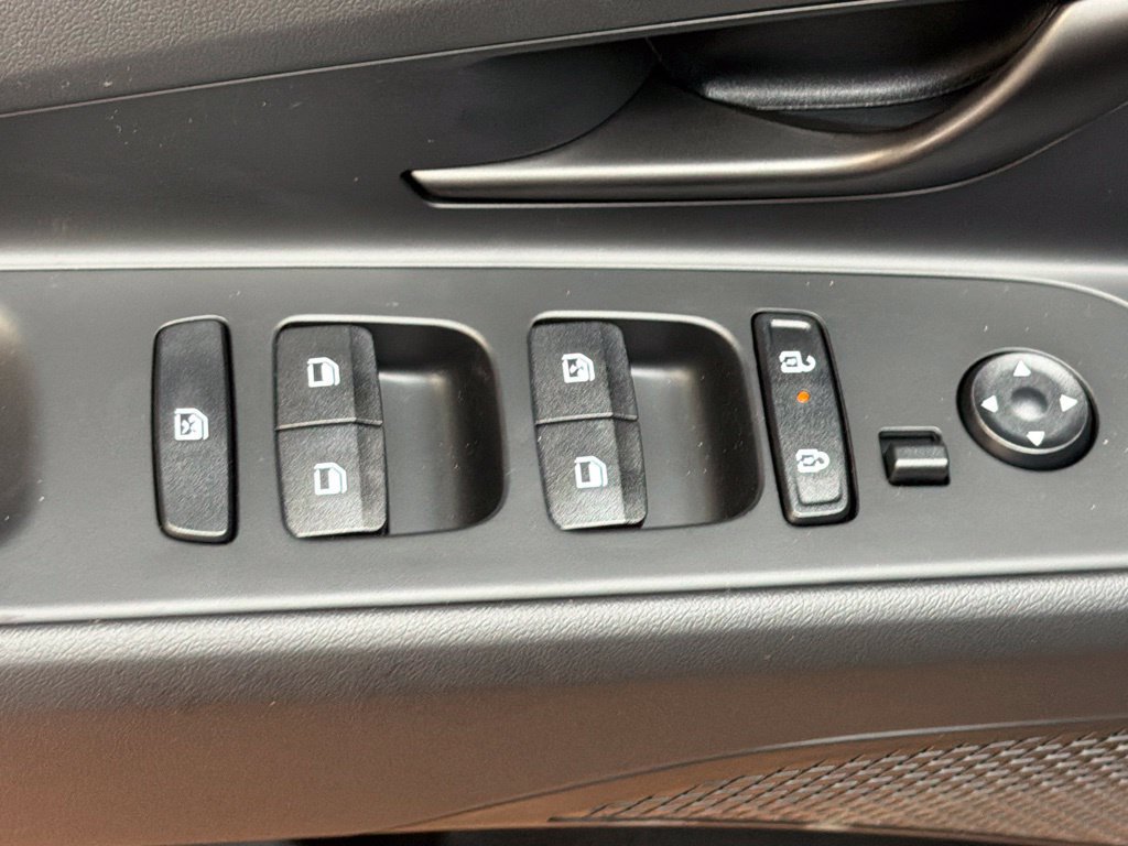 New 2026 Hyundai Elantra SEL Sport FWD image 21