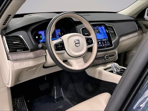 Certified 2024 Volvo XC90 B6 Ultimate w/ Protection Package Premier AWD/4WD image 17