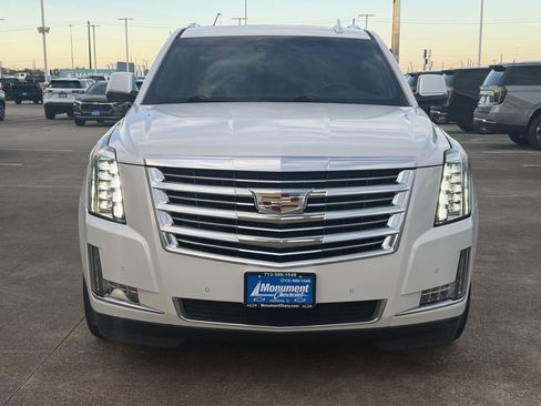Used 2018 Cadillac Escalade ESV Platinum image 3