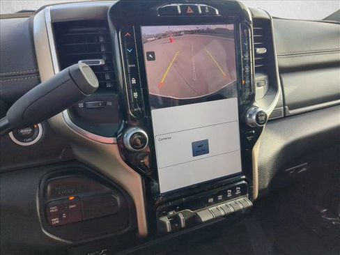 Used 2024 RAM 2500 Laramie image 13