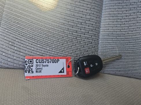Used 2012 Toyota Camry LE FWD image 20
