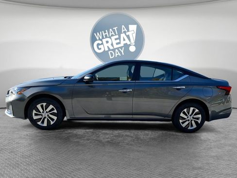 Certified 2025 Nissan Altima 2.5 S image 4