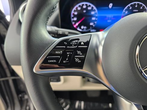 Certified 2025 Mercedes-Benz GLA 250 image 18