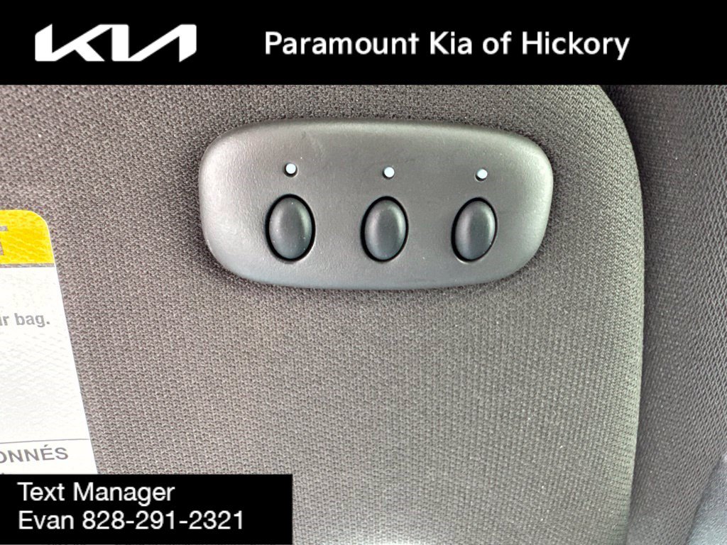 Used 2013 Ford Mustang GT Premium w/ Comfort Pkg RWD image 24