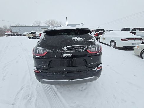 Used 2019 Jeep Cherokee Limited image 6