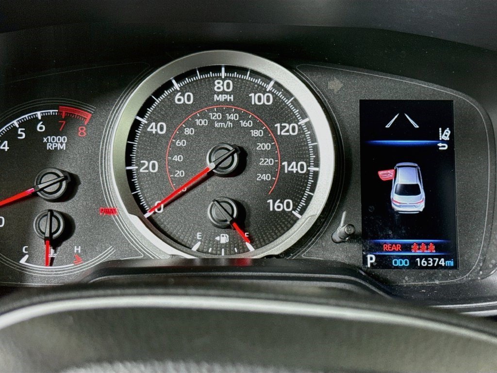Used 2021 Toyota Corolla SE FWD image 15