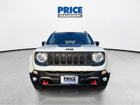 Used 2023 Jeep Renegade Trailhawk image 3