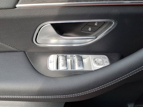 Used 2026 Mercedes-Benz GLS 450 4MATIC image 21