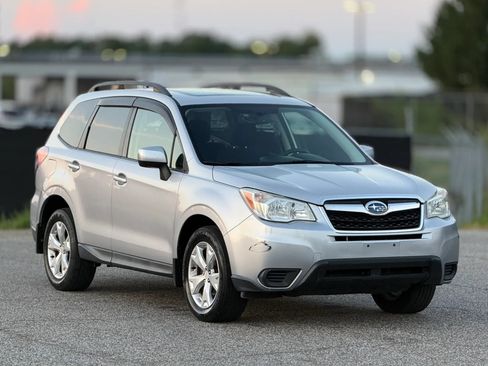 Used 2014 Subaru Forester 2.5i Premium w/ Popular Package #2 AWD/4WD image 1