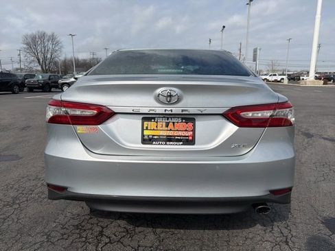 Certified 2018 Toyota Camry XLE image 6
