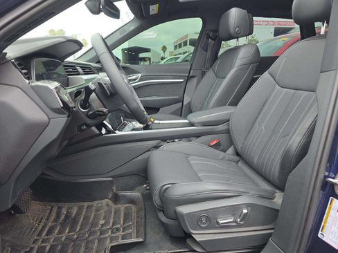 Used 2022 Audi e-tron Chronos AWD/4WD image 5