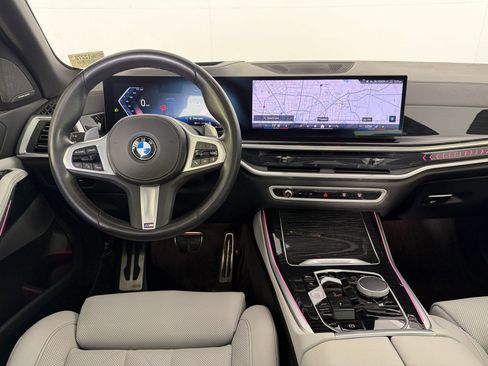 Used 2024 BMW X5 sDrive40i w/ M Sport Package RWD image 31