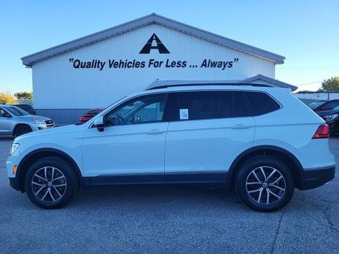 Used 2021 Volkswagen Tiguan SE image 21
