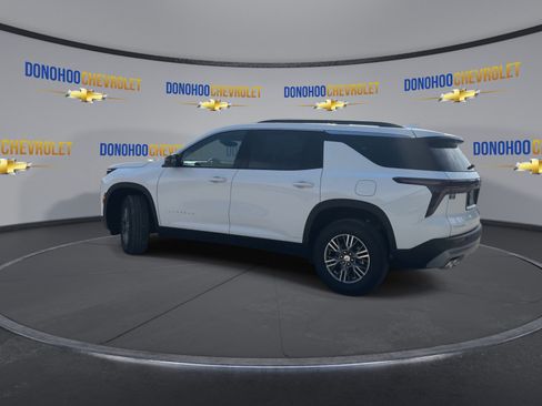 New 2026 Chevrolet Traverse LT FWD image 6