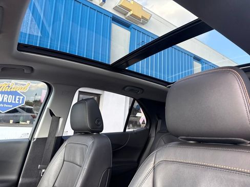 Used 2018 Chevrolet Equinox Premier AWD/4WD image 36