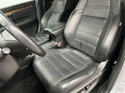 Used 2019 Honda CR-V Touring image 10