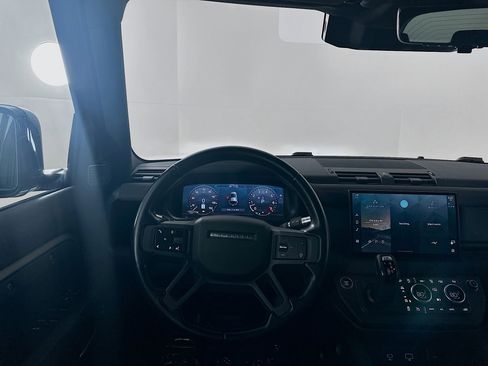 Used 2022 Land Rover Defender 110 X-Dynamic SE image 15