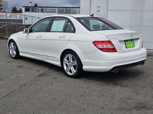 Used 2011 Mercedes-Benz C 300 4MATIC Sedan image 5