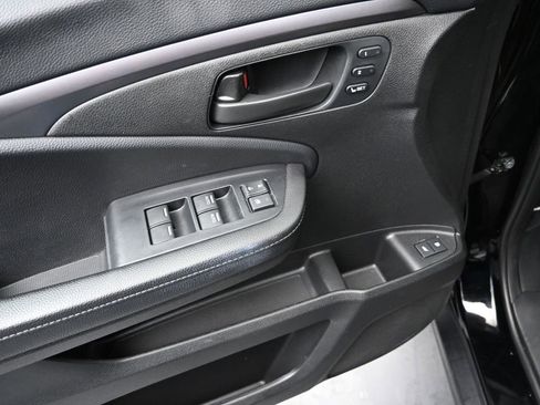 Used 2024 Honda Passport EX-L image 17