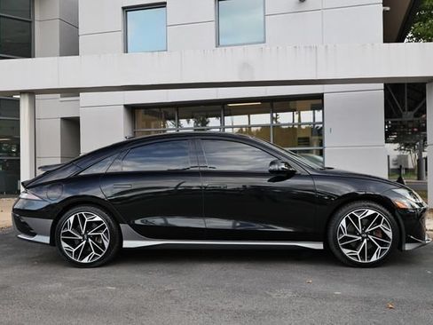 Used 2024 Hyundai Ioniq 6 SE AWD/4WD image 4