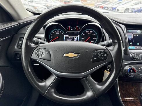 Used 2015 Chevrolet Impala LT w/ Convenience Package FWD image 22
