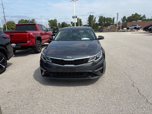 Used 2020 Kia Optima SE FWD image 2